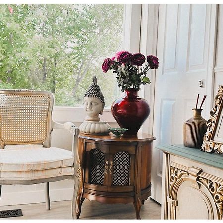 The Stays - Private Cozy 1 Bhr Apt On Main Floor Toronto Bagian luar foto