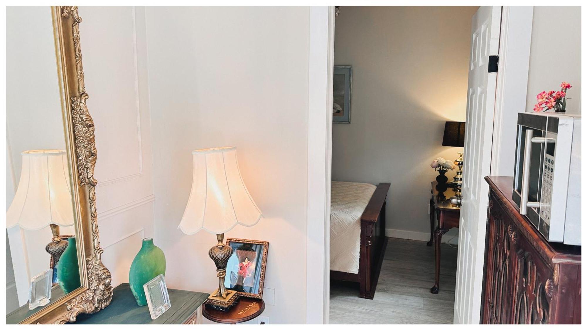 The Stays - Private Cozy 1 Bhr Apt On Main Floor Toronto Bagian luar foto